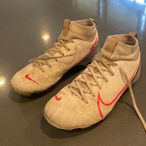 Nike Mercurial vapor soccer cleats size 6Y